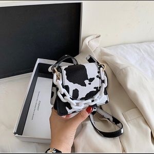 Moo purse